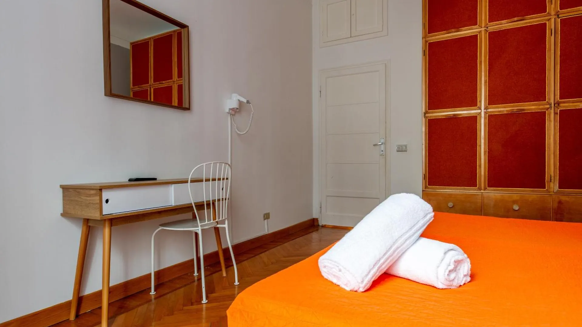 Centralstation - Via Lazzaroni Milan Apartment